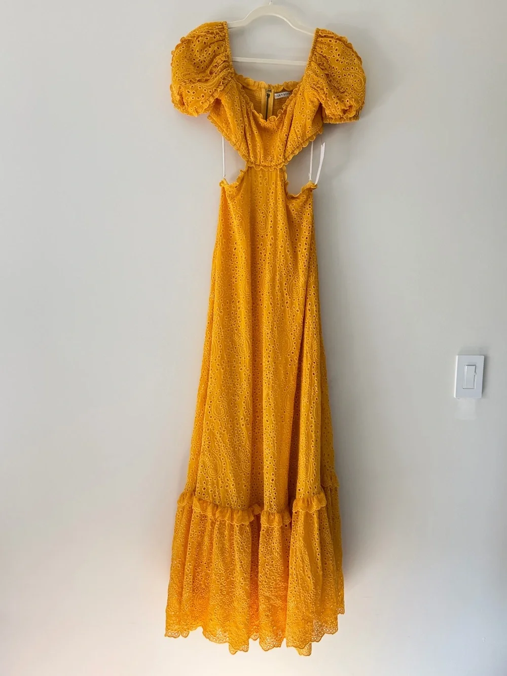 NEW Alice + Olivia marigold yellow eyelet maxi dress, small